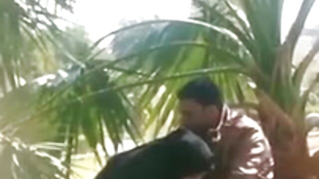 ایچ ڈی کے معیار :  سنہرے بالوں والی ضروریات کے دو phalluses کو مطمئن کرنے کے لئے اس کی جنسی سریال خارجی پورن خواہشات گرم ، شہوت انگیز فحش فلموں 